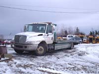 Leon Jacques et fils towing truck